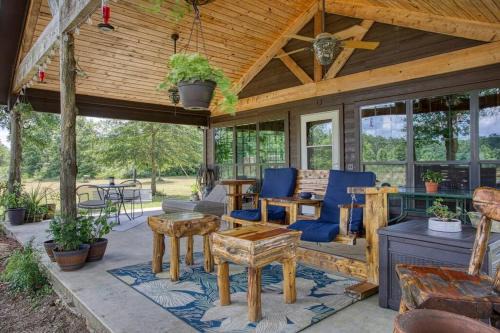 Woden House | Camplee - 50 Private Acres - Lake Sam Rayburn