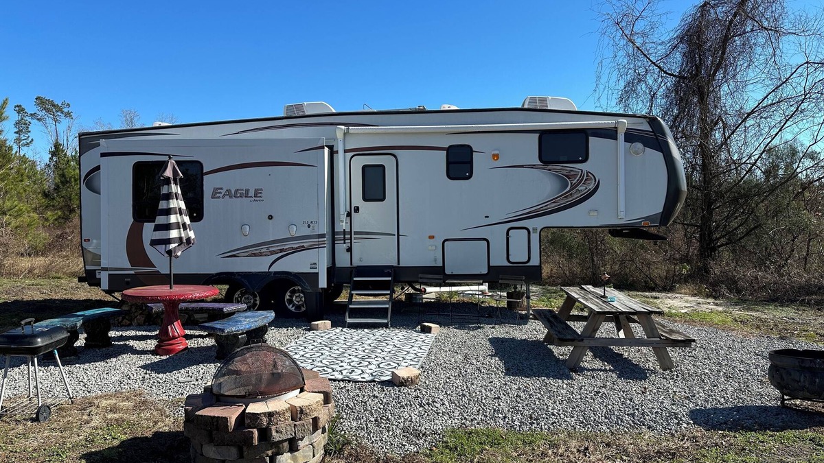 Ruffin House | Campsite #3 Cozy RV in Lovely St. George with AC, WiFi