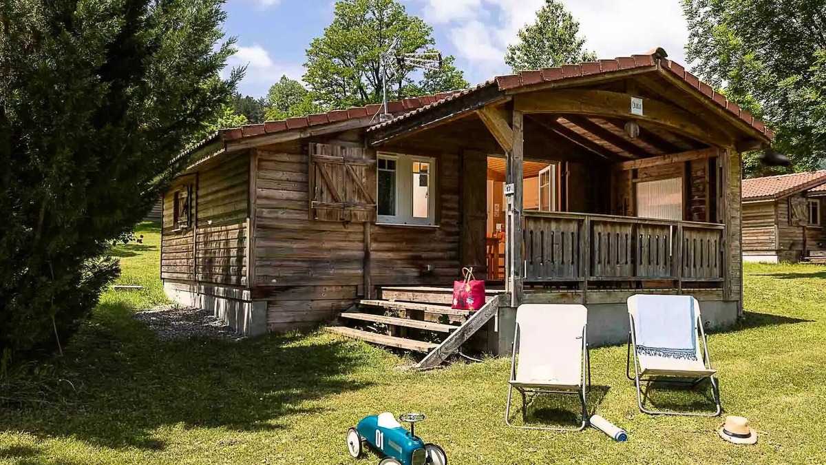 Lus-la-Croix-Haute Ski Chalet | Campsite CHAMP LA CHEVRE * - Chalet Charlay 3 bedrooms (6 pers.) 6 persons