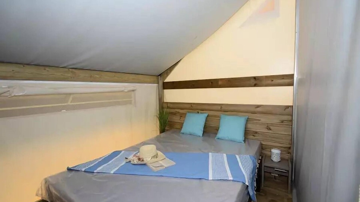 Lus-la-Croix-Haute House | Campsite CHAMP LA CHEVRE * - Tent Lodge Comfort (with bathroom) 5 persons