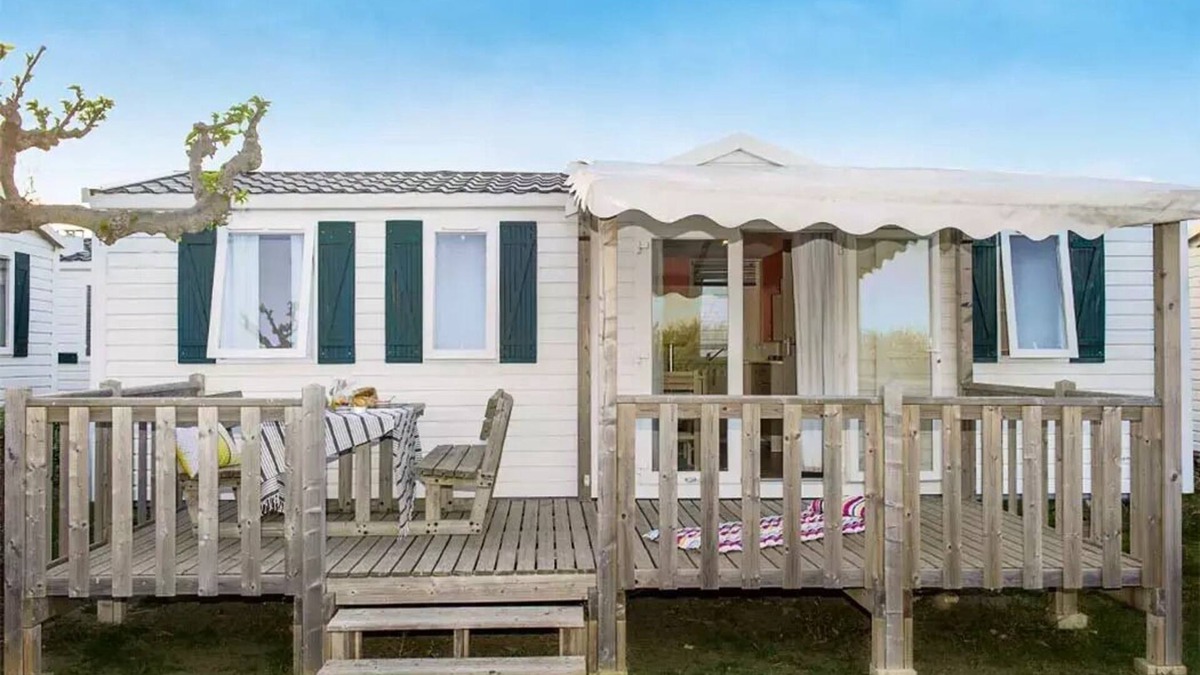 Saint-Amans-des-Cots House | Campsite Domaine des Tours* - Mobil-home Classic 4 rooms 6 people