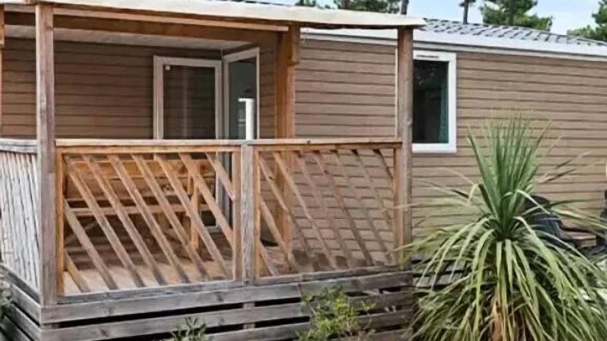 Nans-les-Pins House | Campsite Domaine de la Sainte Baume* - 3-room Comfort mobile home for 4 people Air-conditioned + TV