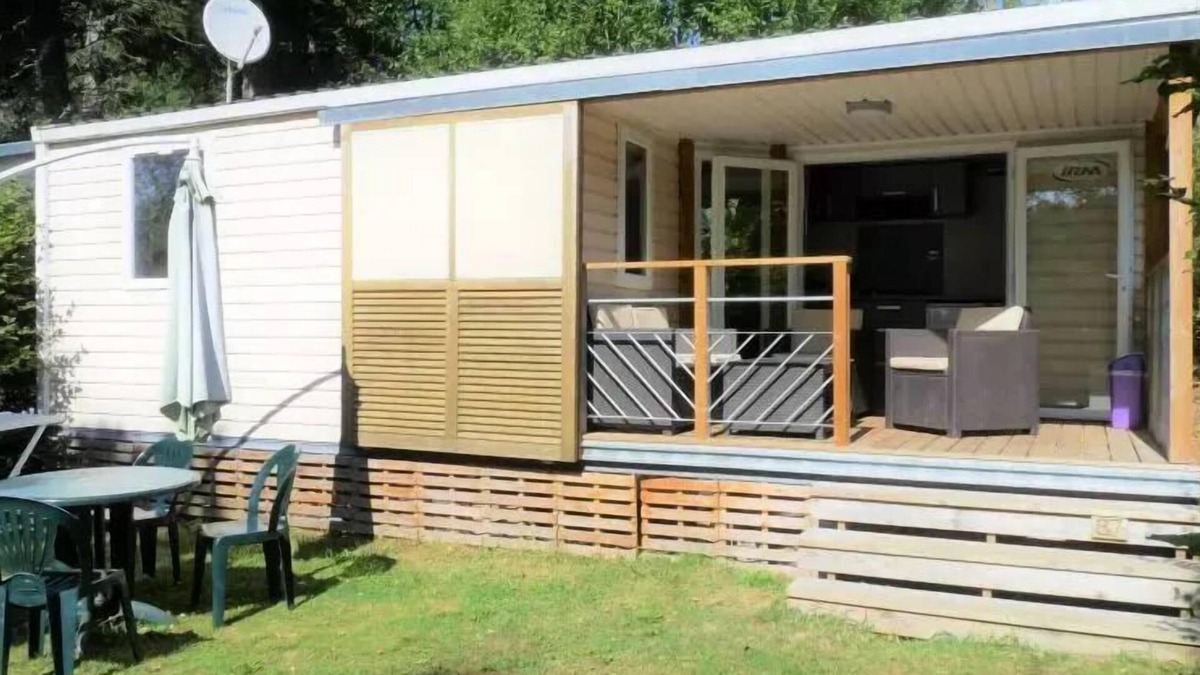 Champagnac-le-Vieux House | Campsite La Chanterelle* - Mobile Home Soléo 3 rooms 4 people
