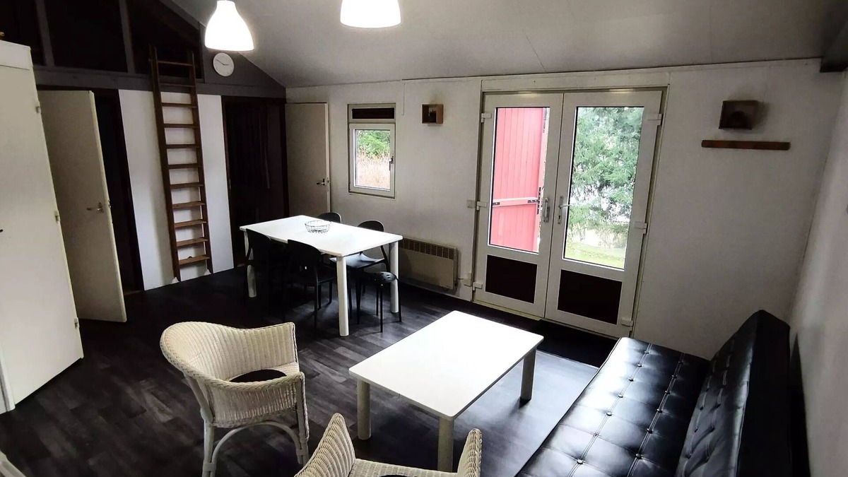 Champagnac-le-Vieux Ski Chalet | Campsite La Chanterelle* - 4 Room Chalet 6 People with TV