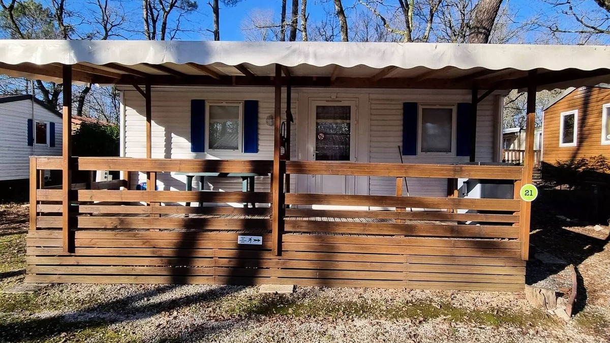 Peyrignac House | Campsite LA GARENNE * - 21 Residence La Capucine 29m2 covered terrace + dishwasher + TV 4 persons
