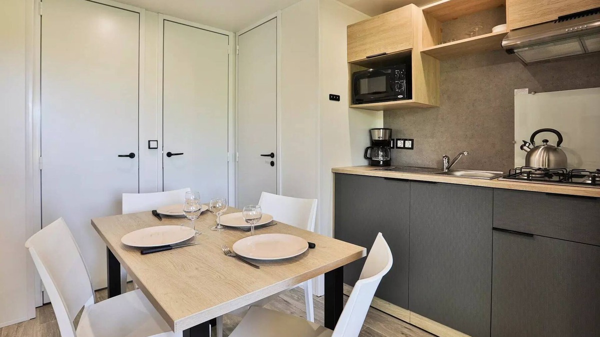 Angles Ski Chalet | Campsite Le Clos Cottet* - Chalet Comfort 3 rooms 4 people air-conditioned
