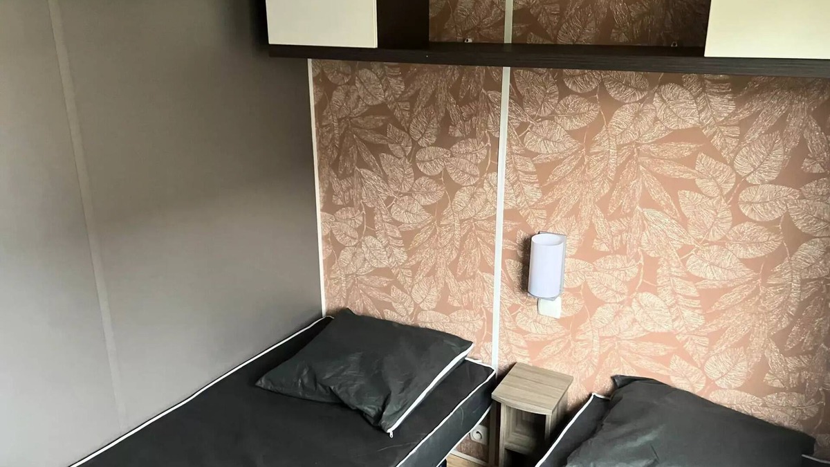 Argenton-sur-Creuse House | Campsite Les Chambons * - Mobil-Home Classic (2 bedrooms) 5 people