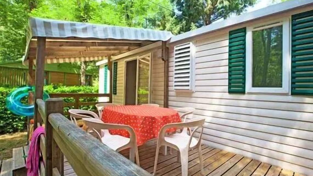 Joannas House | Campsite Le Roubreau * - AZUR 24m2 4 to 6 people - 4 pers. included in the tariff