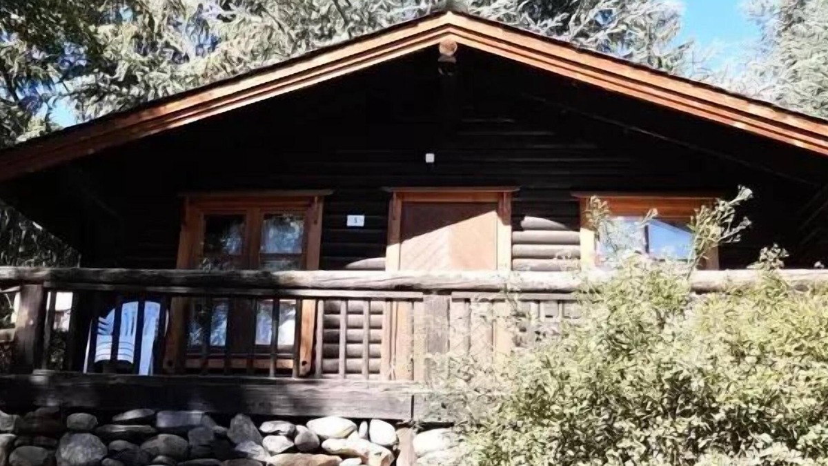 Estavar Ski Chalet | Campsite Les Jardins d'Estavar* - 3 room chalet for 4 people