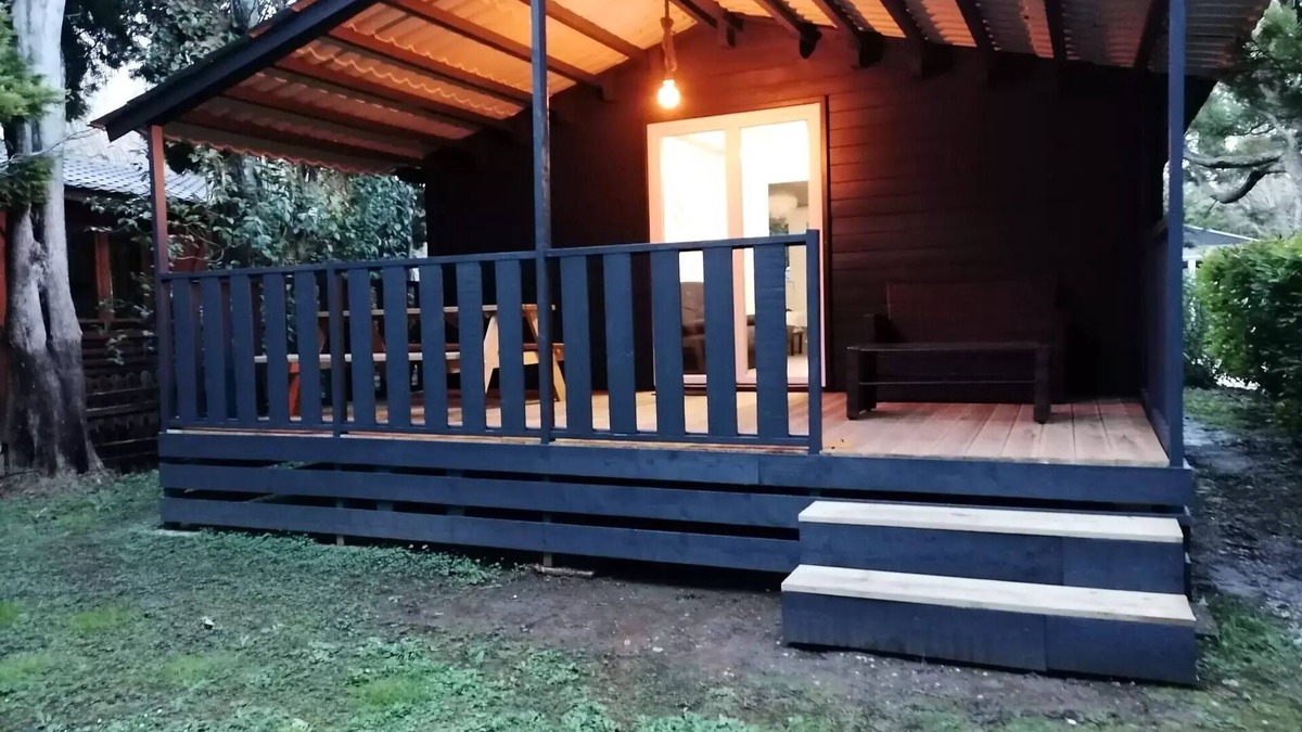 Paluds de Noves Ski Chalet | Campsite Verbela village * - Chalet 32m² - 2 bedrooms 4 to 6 people - 4 people. included in the price