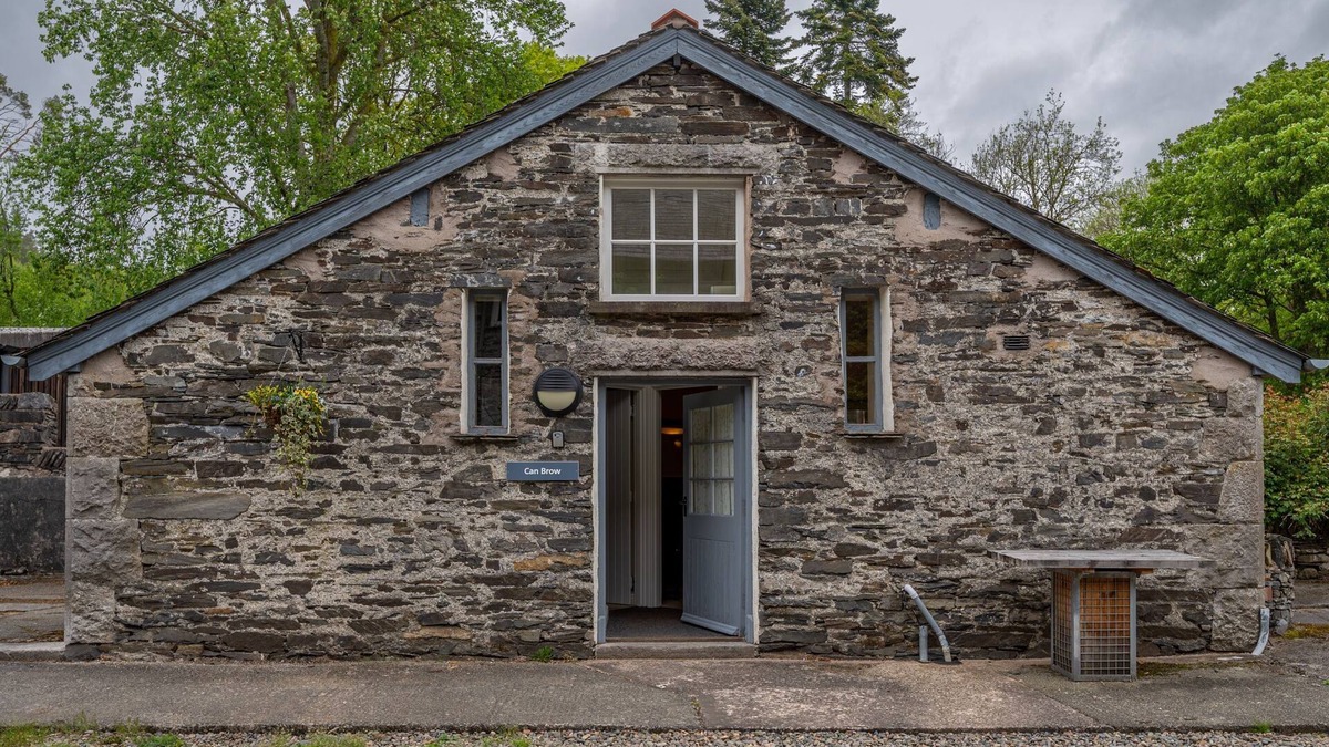 Graythwaite Cottage | Can Brow - sleeps 2 guests in 1 bedroom