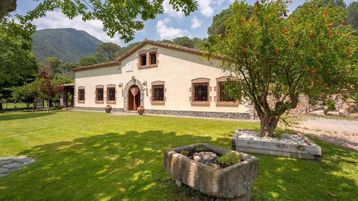 Gualba House | Can Caldeta: Nature and privacy