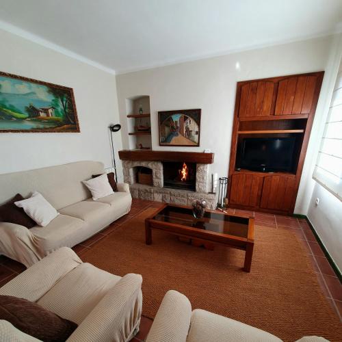 Sant Miquel de Fluvia House | Can Jordi Miqueló turisme rural