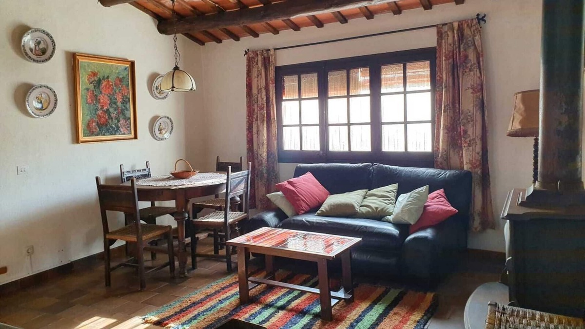 Peratallada House | Can Mas Pere - Authentic village apartment