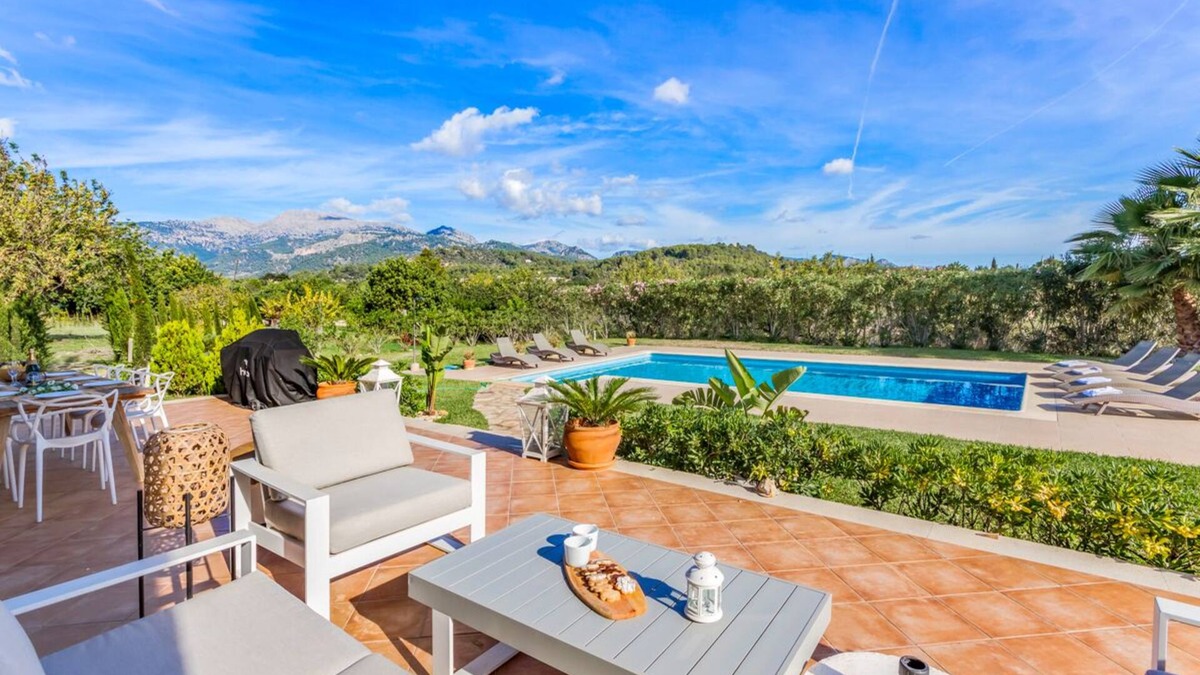 Mancor de la Vall Villa | Can Masanella - Four Bedroom Villa, Sleeps 8