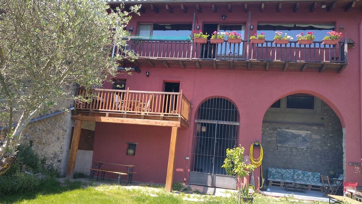Sant Esteve d'en Bas Cottage | Can MiA, charming house, in La Vall d'en Bas