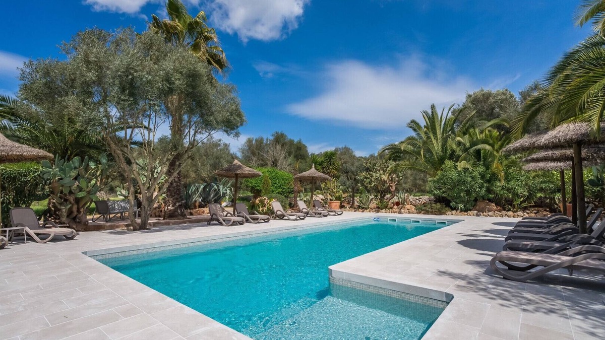 Costitx House | CAN PINA - ECO ARCO - Apartment with shared pool in Costitx. Free WiFi
