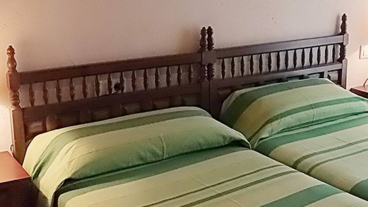 Guardia dels Prats Cottage | Can Ros house dated in 18th century
