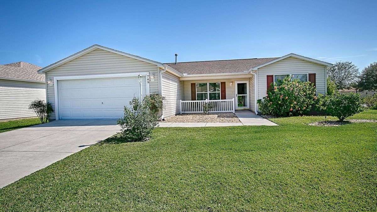 Lynnhaven House | CAN'T BEAT THIS LOCATION REALLY NICE HOME NEAR SUMTER LANDING THE VILLAGES FL