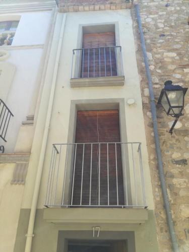 Besalu House | Can Teixidor