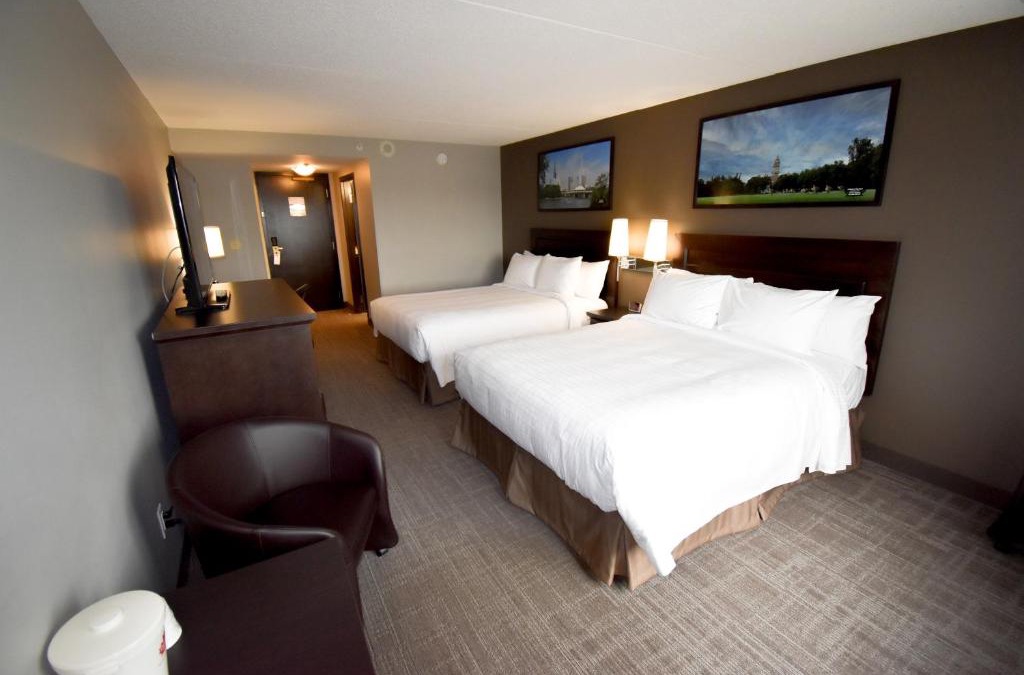 Regent Hotel | Canad Inns Destination Centre Club Regent Casino Hotel