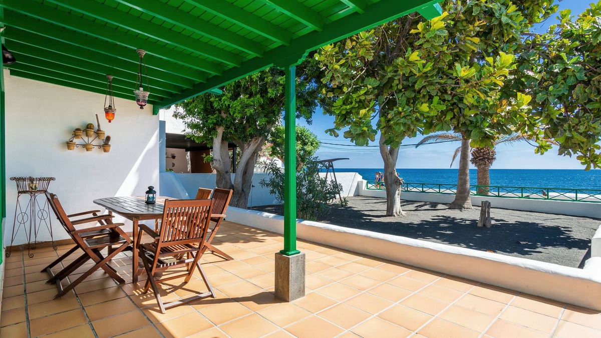Playa Honda House | Canarian villa with fabulous views of the Atlantic Sea
