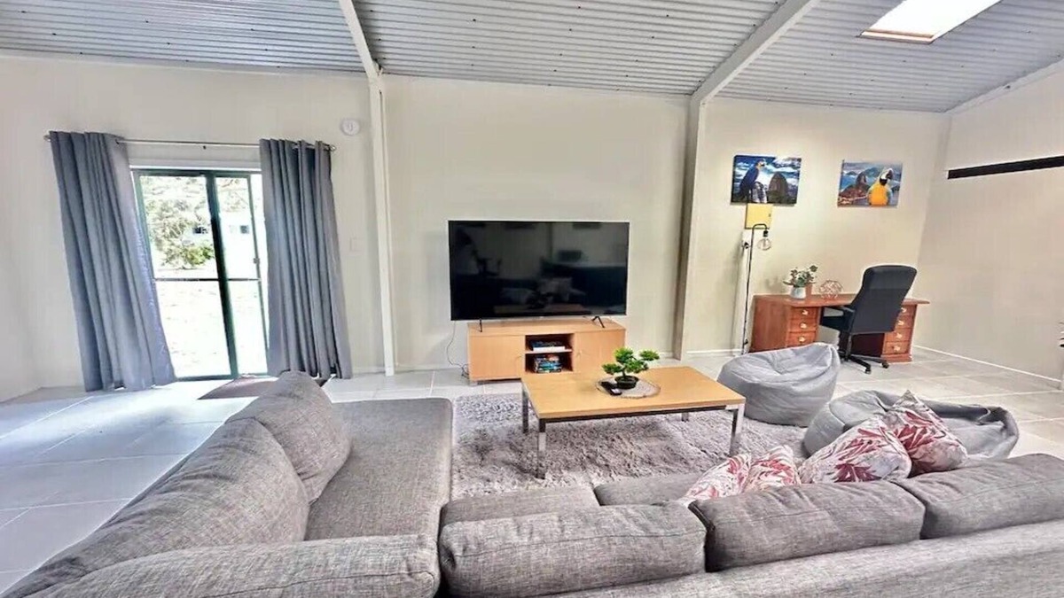 Brownlow Ki House | CandE’s Guesthouse