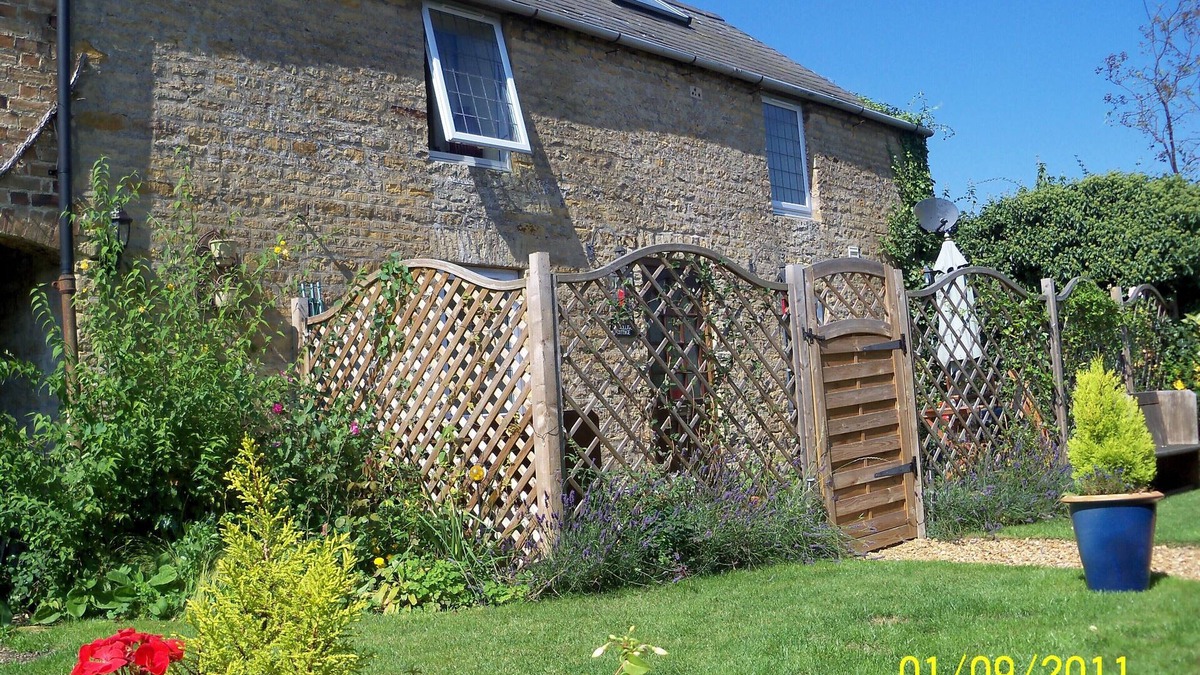 Yarwell Cottage | Candlelight Cottage - Converted Chapel 2 Bed Self Catering Holiday Cottage