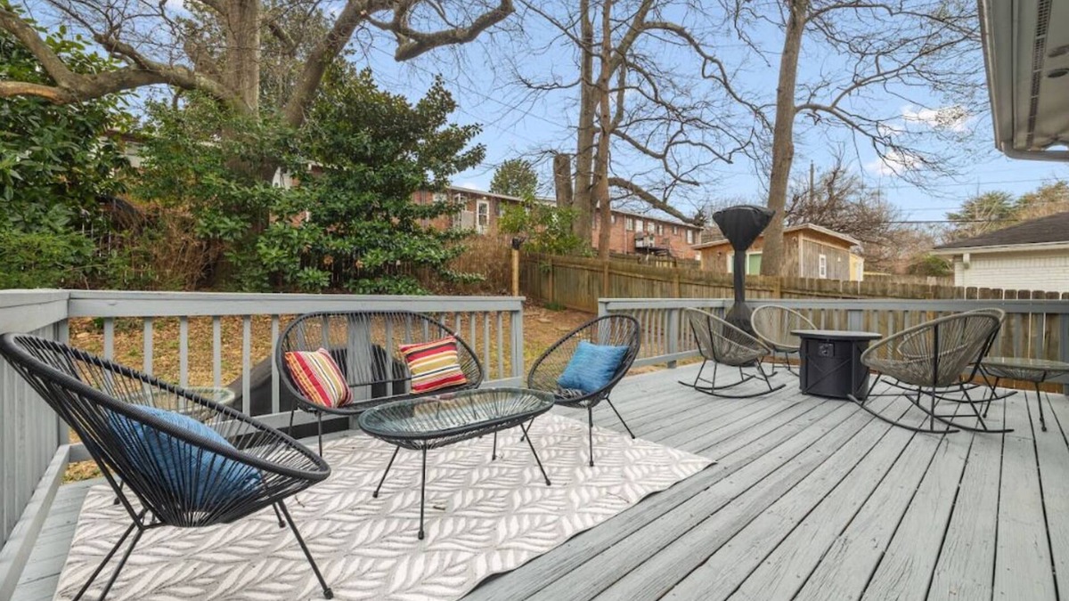 Edgewood House | Candler Park Hideaway Gem! BBQ and Parking