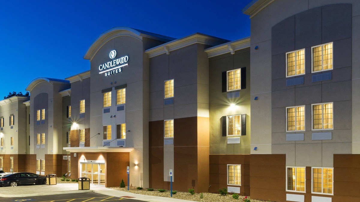 Mercer Hotel | Candlewood Suites Grove City - Outlet Center by IHG