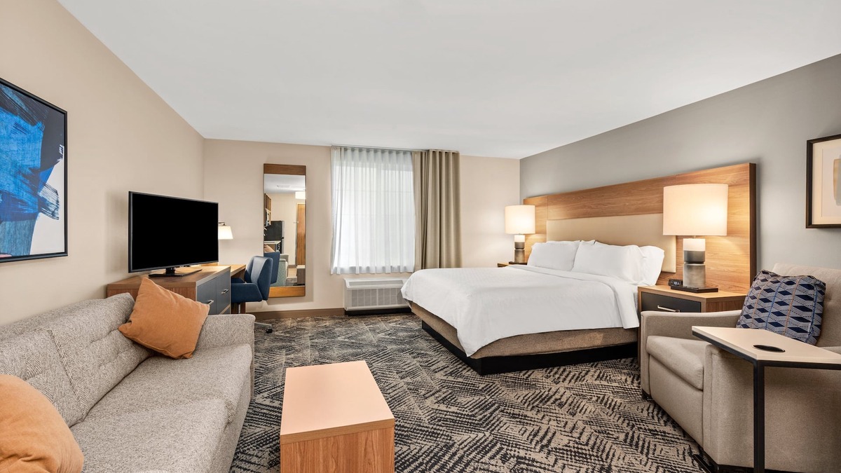 Sumner Hotel | Candlewood Suites Sumner by IHG