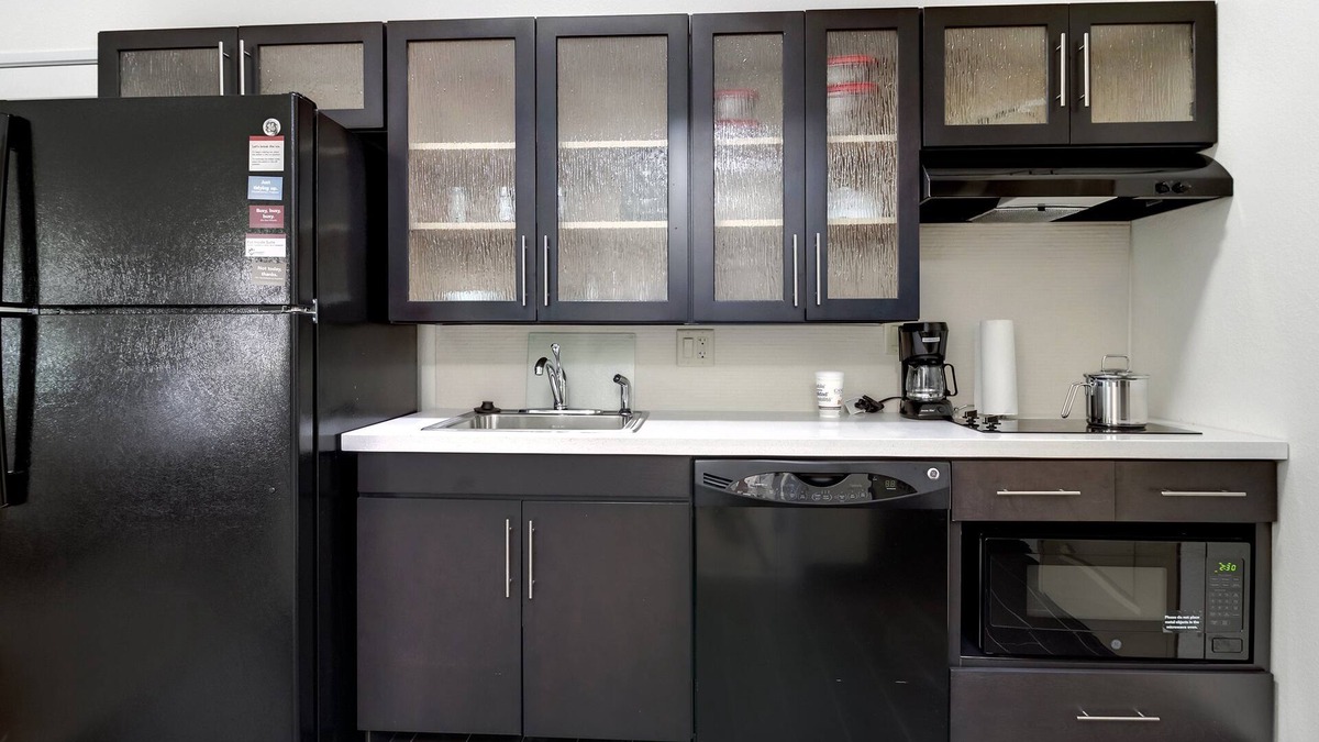 Waco Hotel | Candlewood Suites Waco by IHG