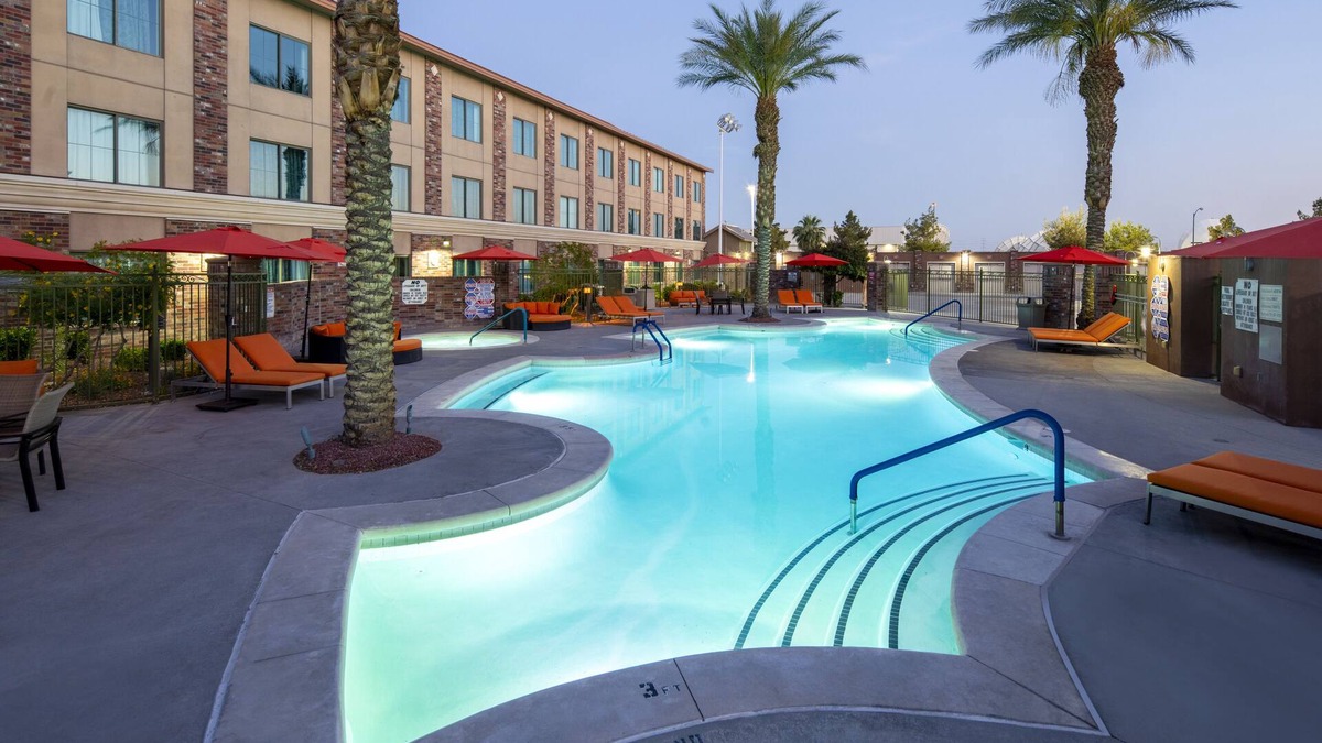 North Las Vegas Hotel | Cannery Hotel & Casino