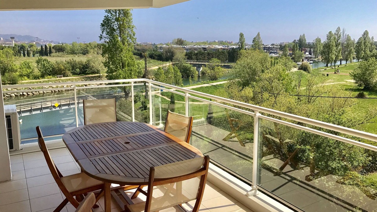 Mandelieu-La-Napoule Apartment | Cannes Mandelieu, new 2 bed luxury apt in the heart of the Cote d'Azur