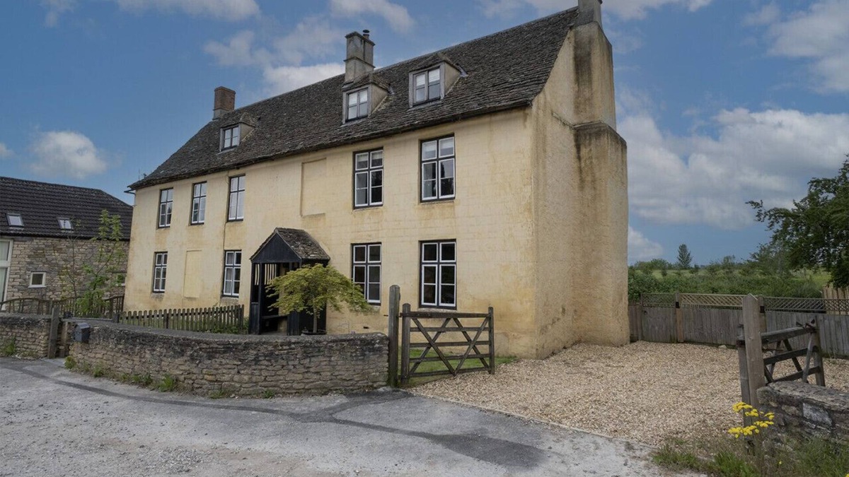 Wotton-under-Edge House | Canons Court Lodge - Beautiful Cotswold Edge Country Home