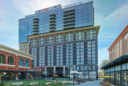 North Bethesda Hotel | Canopy By Hilton Washington DC Bethesda North