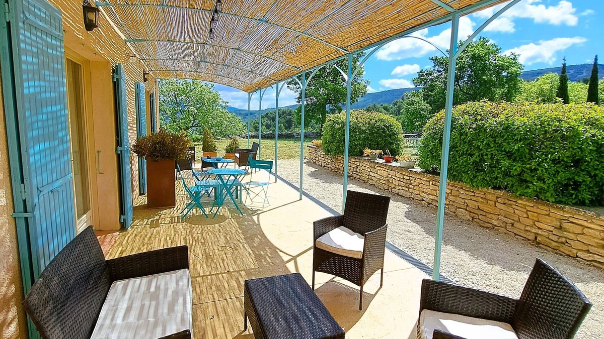 Lacoste Bed & Breakfast | Cante Grillet