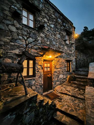 Lousa House | Cantinho do Talasnal