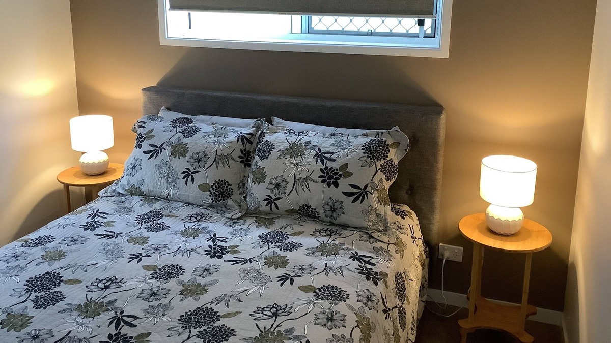 Boyland Cabin | Canungra Valley Views 1BR Guesthoust with Patio