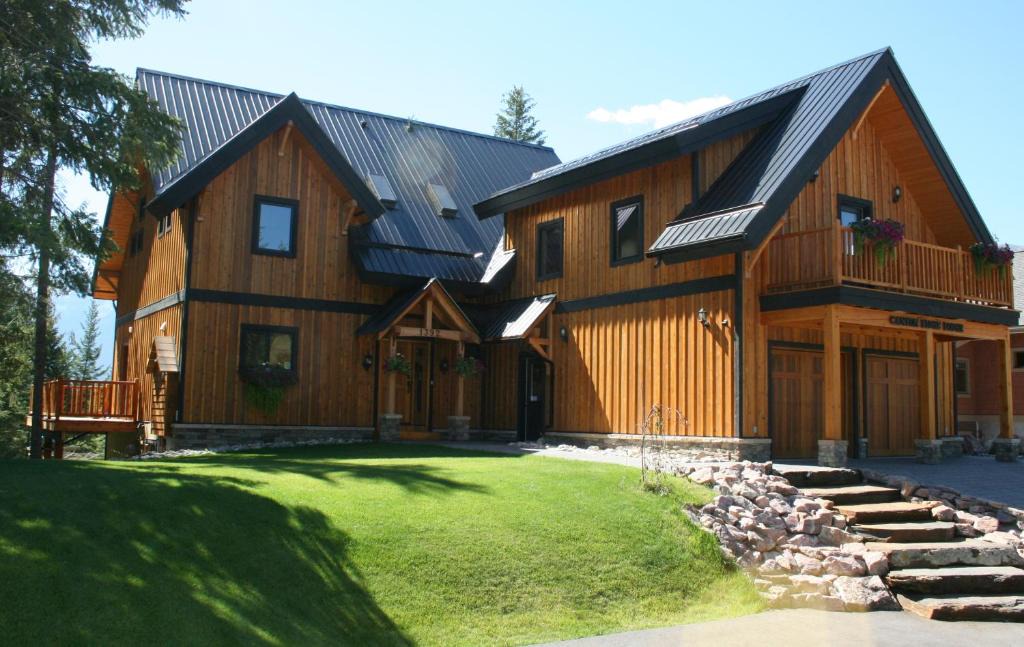 Golden Bed & Breakfast | Canyon Ridge Lodge