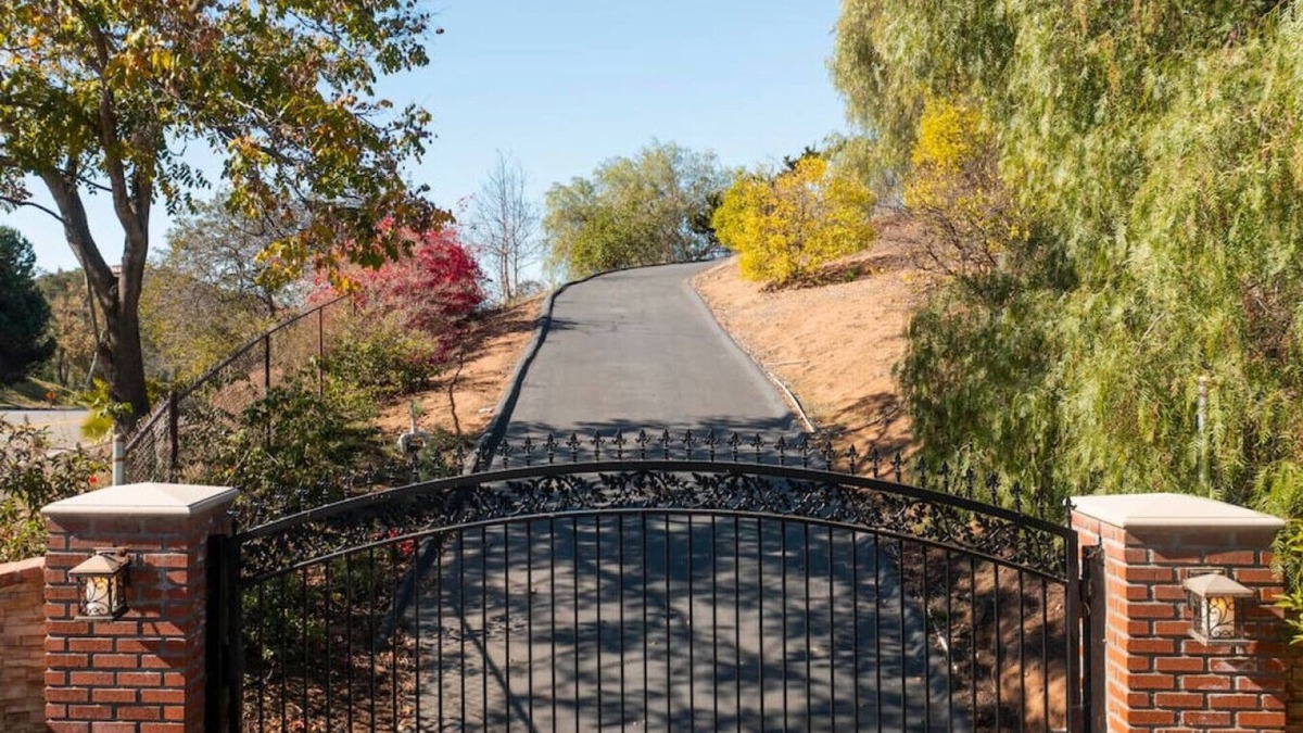 Vista House | Canyon's End - Expansive private getaway!