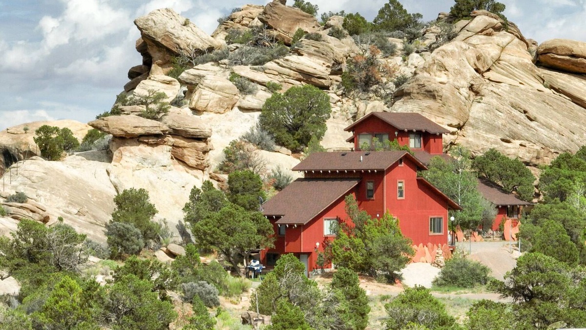 Teasdale Cottage | Canyon Wren Cottage, a True Couples Retreat
