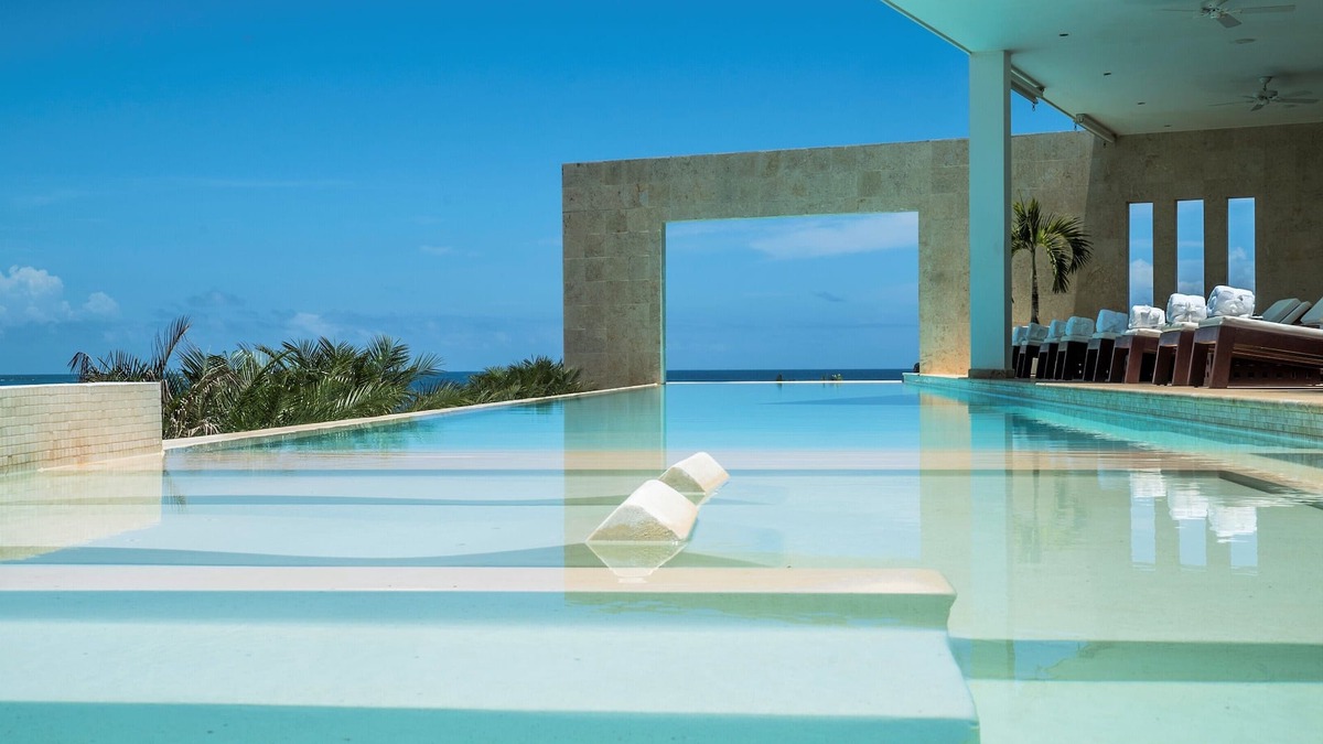 Puerto Bahia Villa | Cap el Limon, Oceanfront 6-Bedroom Villa Noah with Pool