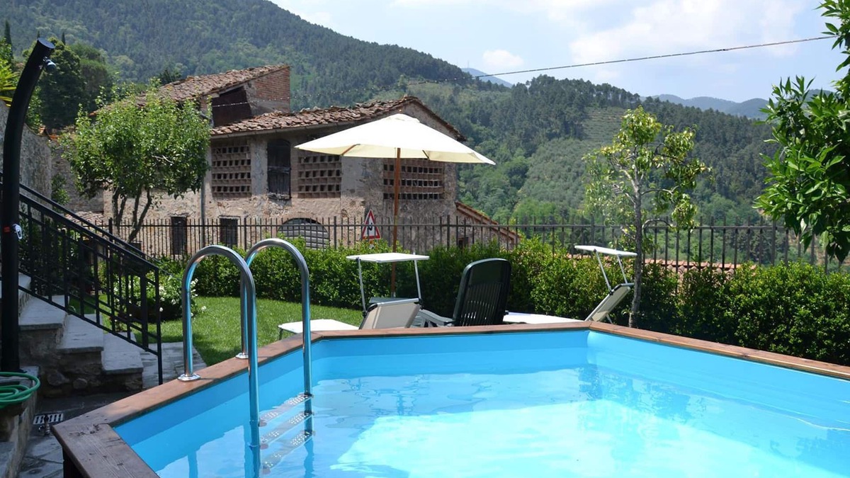 Castelvecchio House | Capannori Stylish Townhouse