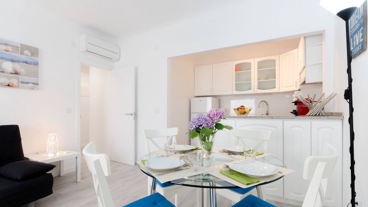 Costa de Caparica Apartment | Caparica Flat - Beach & Surf all around the year!