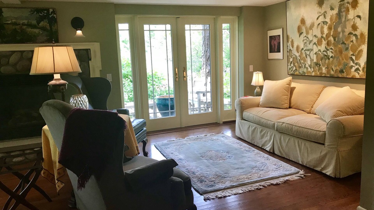 Chatham Apartment | Cape Cod Chatham Water View Retreat