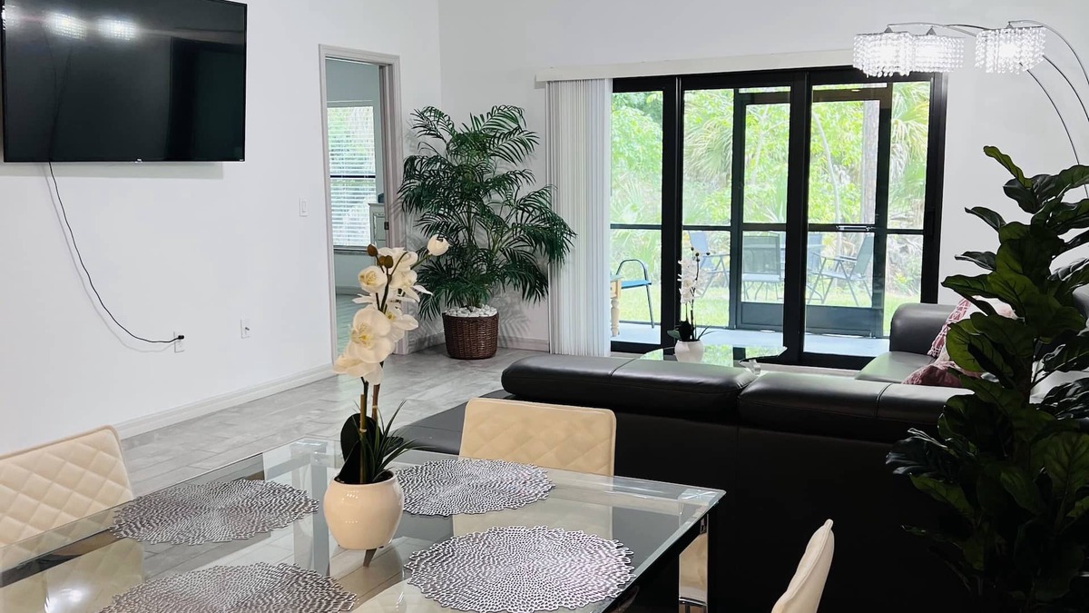Lochmoor Waterway Estates House | Cape Coral FL