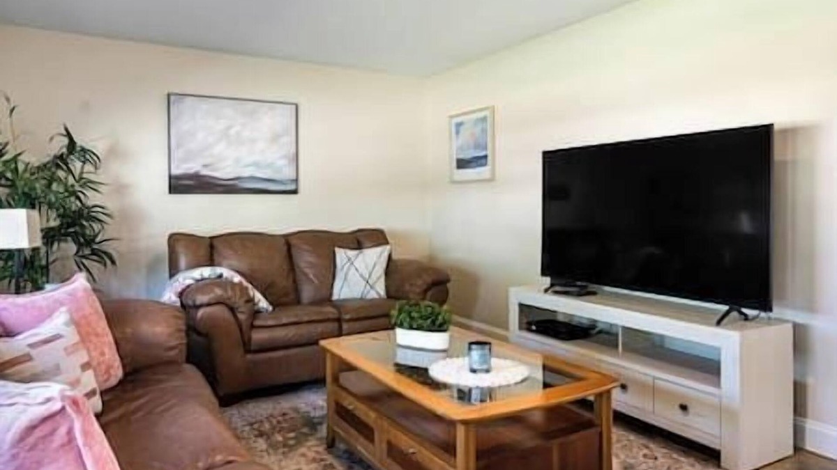 Caloosahatchee House | Cape Coral Florida Getaway