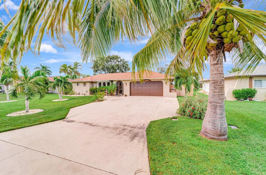 Fort Myers House | Cape Escape