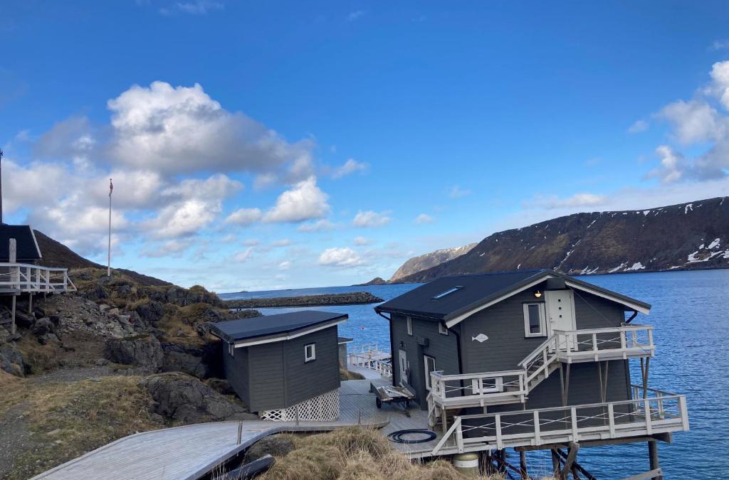 Skardsvag Cabin | Cape Marina Penthouse